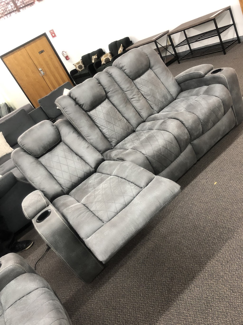 La Barata Home Decor Outlet | 11432 Long Beach Blvd, Lynwood, CA 90262, USA | Phone: (323) 476-8240