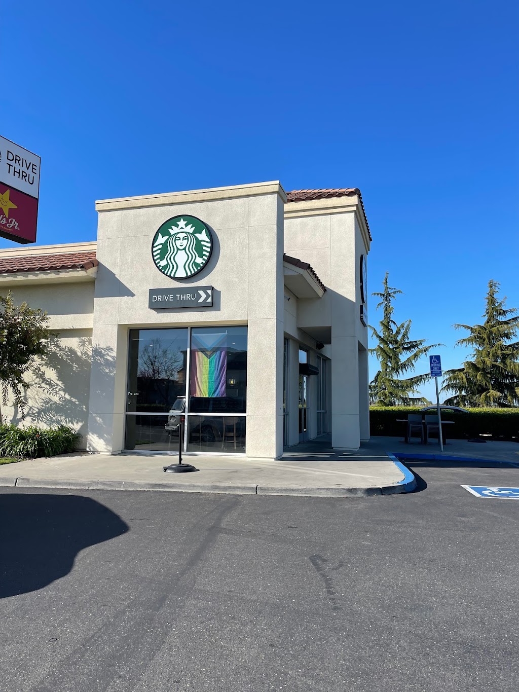 Starbucks | 453 Joseph Gallo Ct, Livingston, CA 95334, USA | Phone: (209) 394-9116