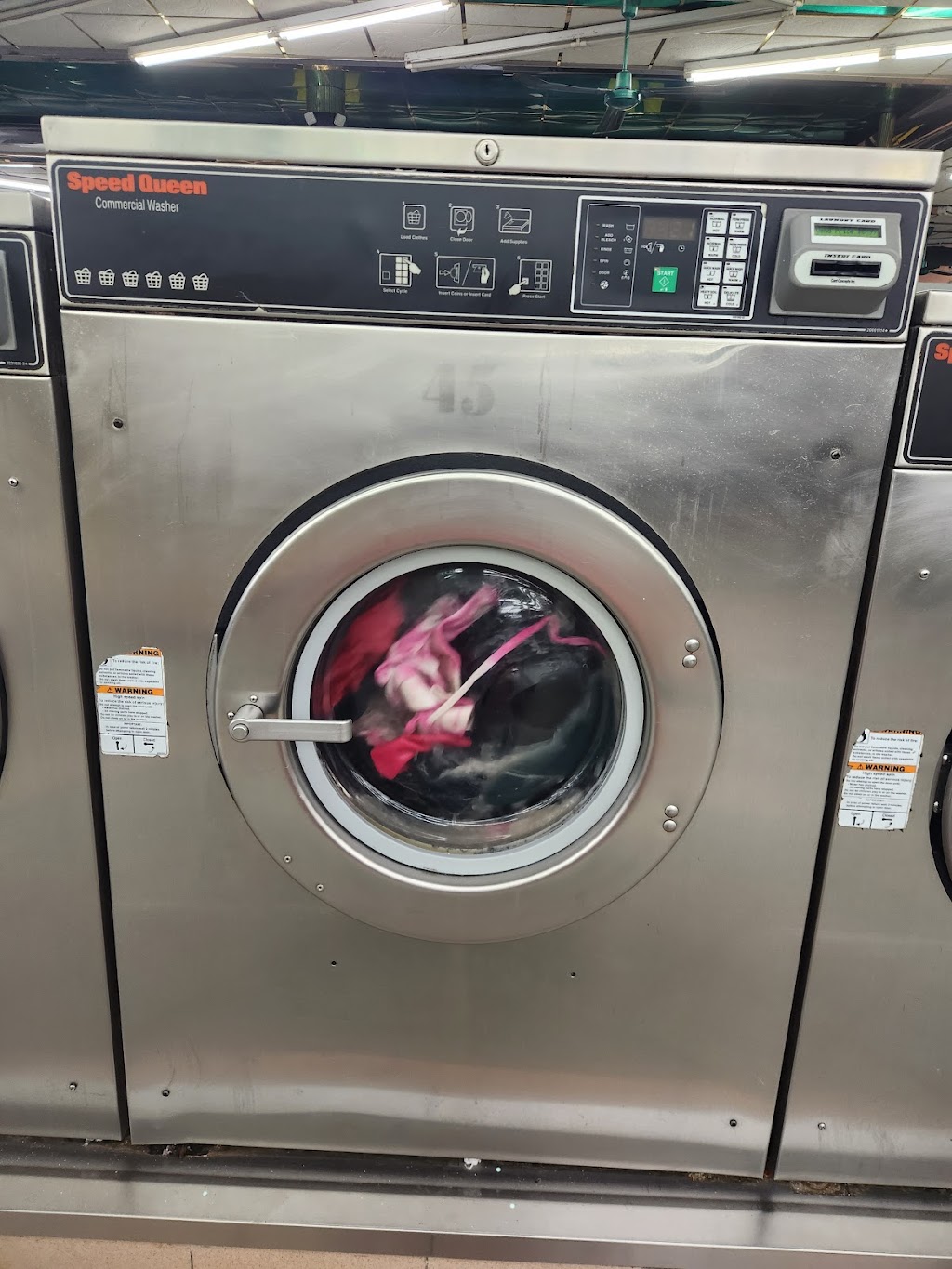 Laundry Palace | 15 W Merrick Rd, Valley Stream, NY 11580, USA | Phone: (516) 825-3679