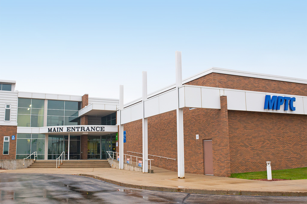 Moraine Park Technical College - West Bend Campus | 2151 N Main St, West Bend, WI 53090, USA | Phone: (800) 472-4554