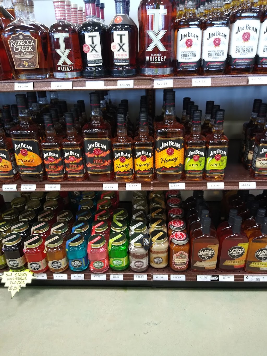 5-L Liquor, LLC | 2128 W Oaklawn Rd, Pleasanton, TX 78064, USA | Phone: (830) 480-5018