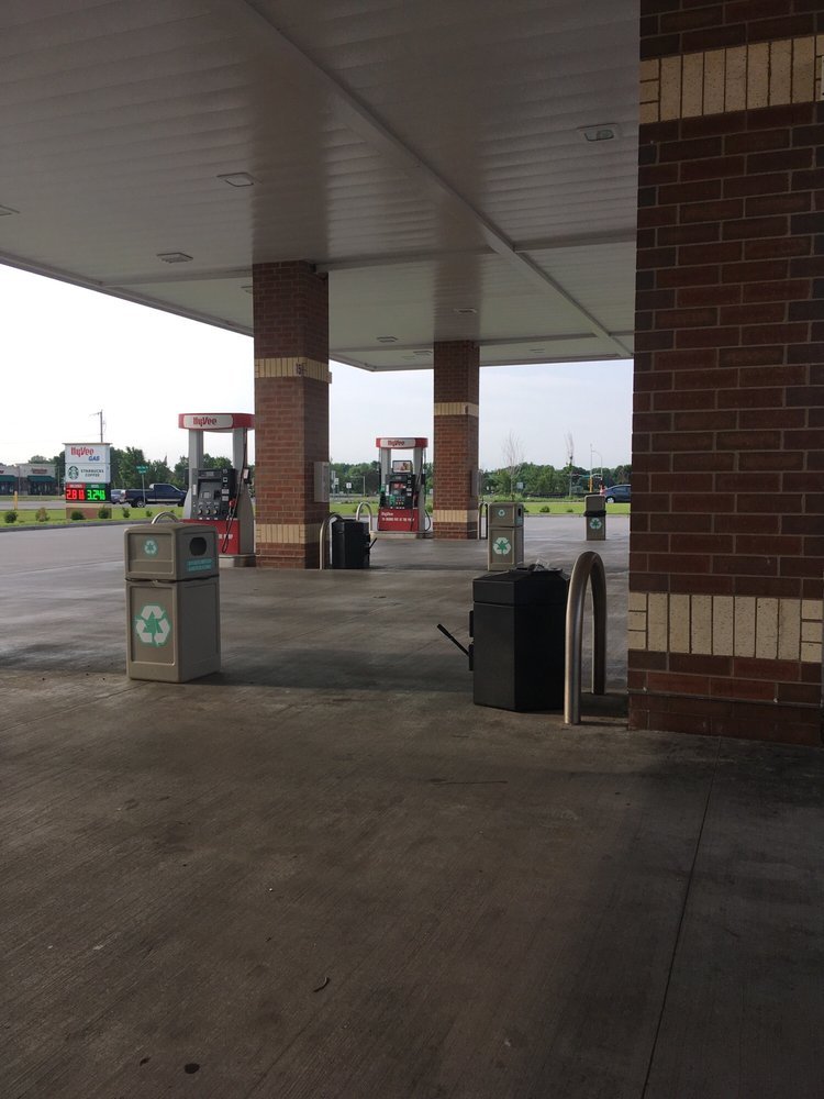 Hy-Vee Gas | 9401 Zane Ave N, Brooklyn Park, MN 55443, USA | Phone: (763) 420-2036