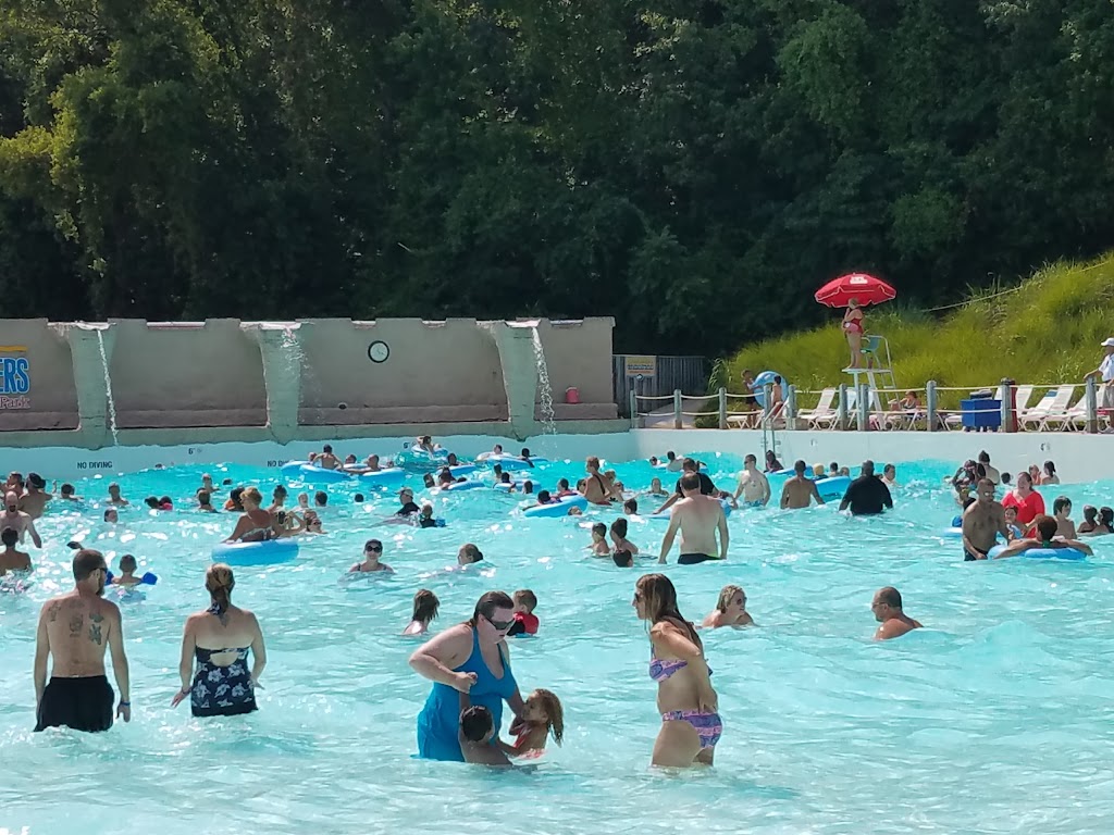 Raging Rivers WaterPark | 100 Palisades Pkwy, Grafton, IL 62037 | Phone: (618) 786-2345