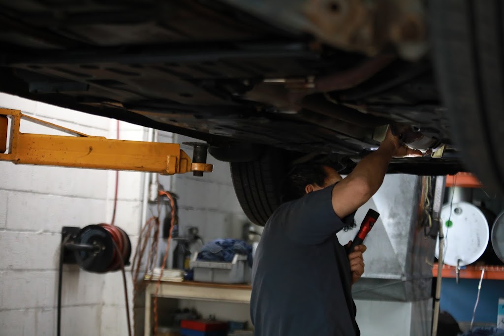 Pelucos Garage | 619 N Addison Rd, Villa Park, IL 60181, USA | Phone: (630) 359-4511