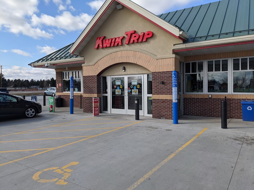 Kwik Trip #1038 | 2850 Prairie St, Prairie Du Sac, WI 53578 | Phone: (608) 643-6117