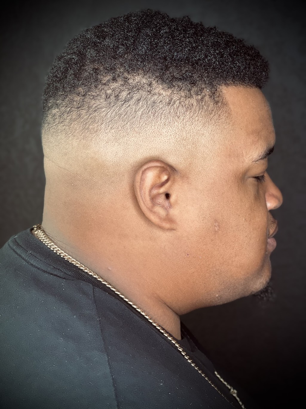 Limitless Barber Lounge | 559 W Pioneer Pkwy, Grand Prairie, TX 75051, USA | Phone: (214) 597-2469