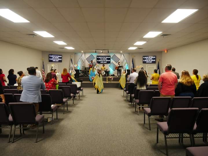 Iglesia Evangélica Theos Internacional | 2412 Salisbury St B, Fort Worth, TX 76106, USA | Phone: (682) 207-5377