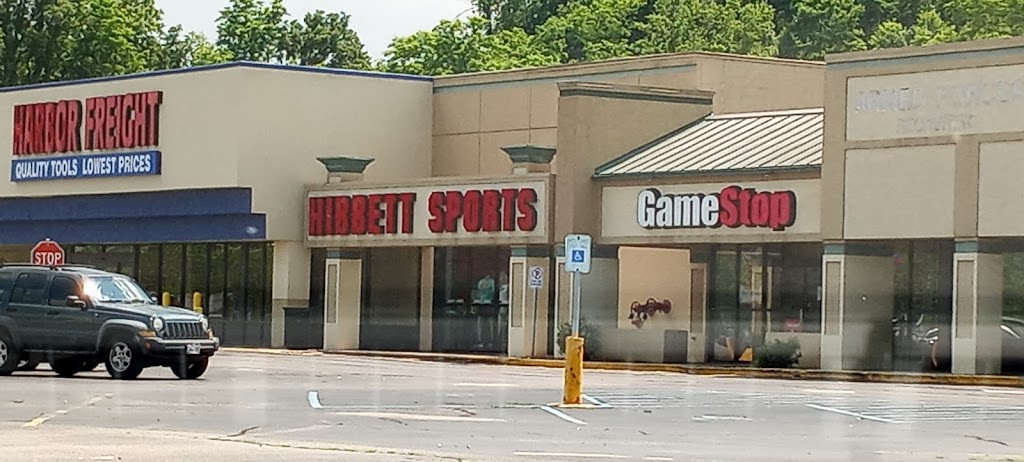 Hibbett Sports | 902 Green Blvd, Aurora, IN 47001, USA | Phone: (812) 926-1620