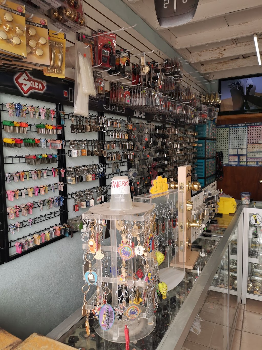 Cerrajeria Tijuana | HQ Tools Suministros | Blvd. Cucapah 451, Lomas del Matamoros, 22206 Tijuana, B.C., Mexico | Phone: 664 666 0213