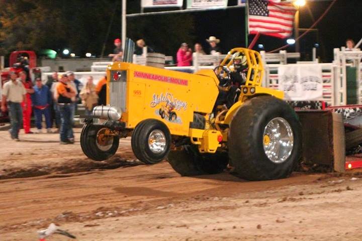 Lindsay Tractor Pull | 2228 FM 1199, Gainesville, TX 76240, USA | Phone: (940) 668-1535