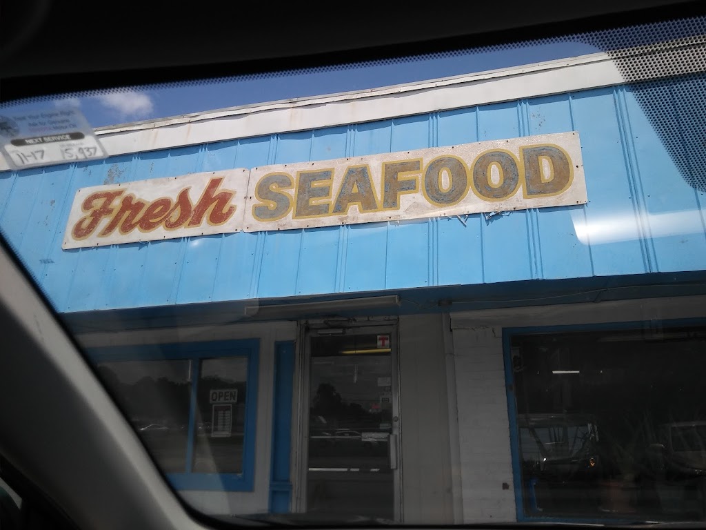 Tony Crab & Seafood | 3138 Victory Blvd, Portsmouth, VA 23702, USA | Phone: (757) 485-1770