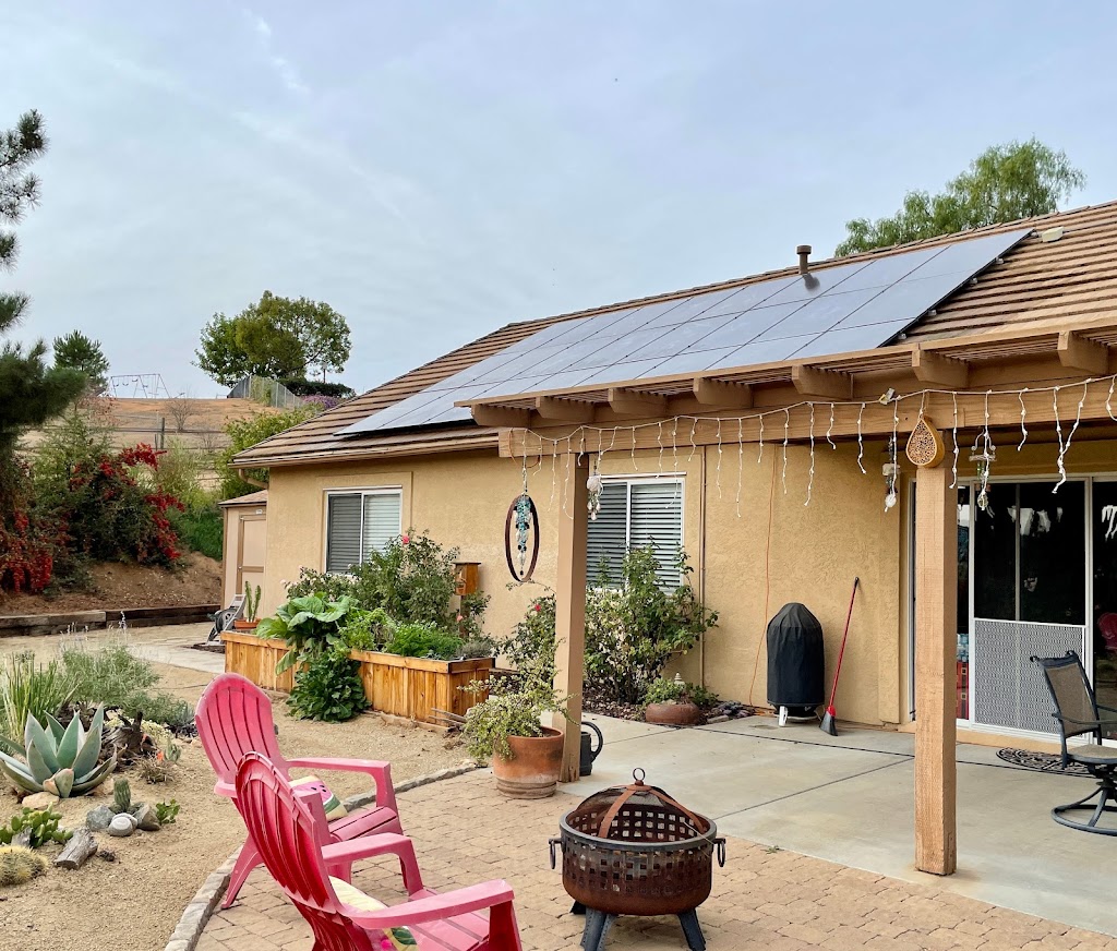 Cosmic Solar and Roofing | 943 Poinsettia Ave STE 401, Vista, CA 92081, USA | Phone: (760) 618-0376