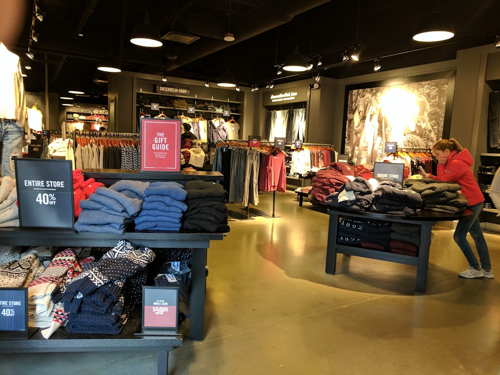 Abercrombie & Fitch | 10600 Quil Ceda Way, Village, WA 98271, USA | Phone: (360) 657-5613