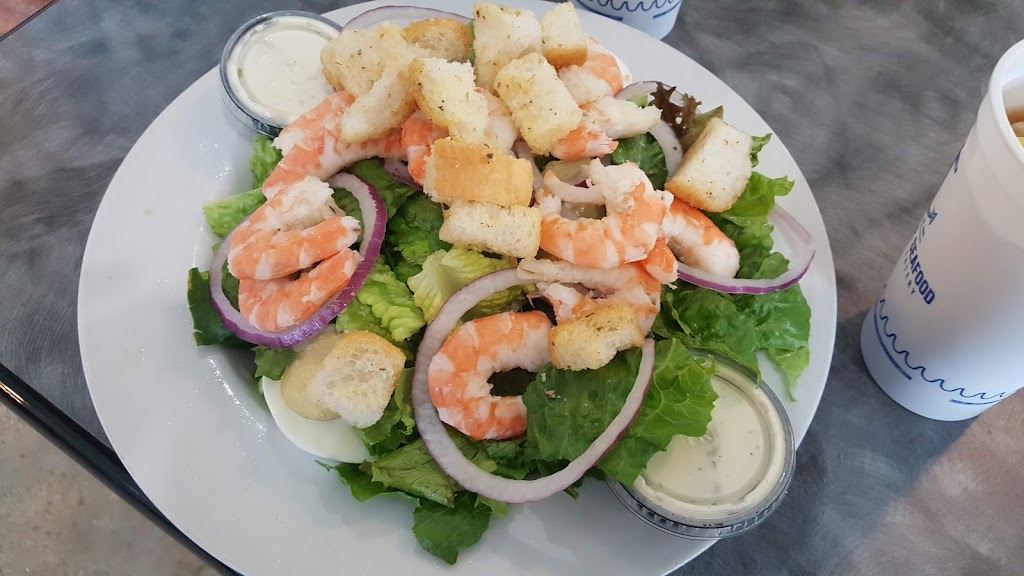 Mandeville Seafood Market & Eatery | 2020 LA-59, Mandeville, LA 70448, USA | Phone: (985) 624-8552