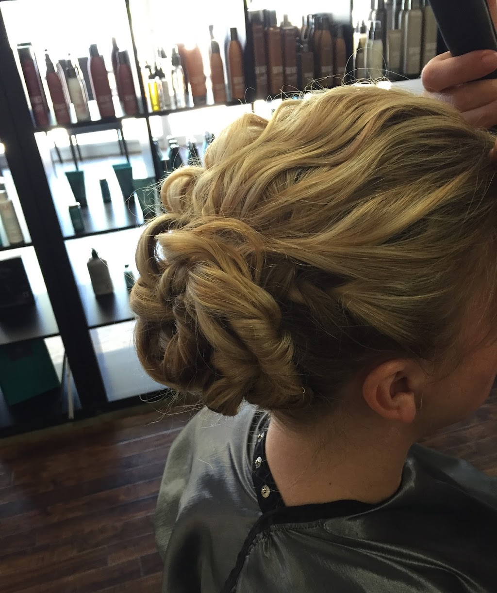 Jillian Nicole Hair Design | 115 S Hough St, Barrington, IL 60010, USA | Phone: (815) 404-1577