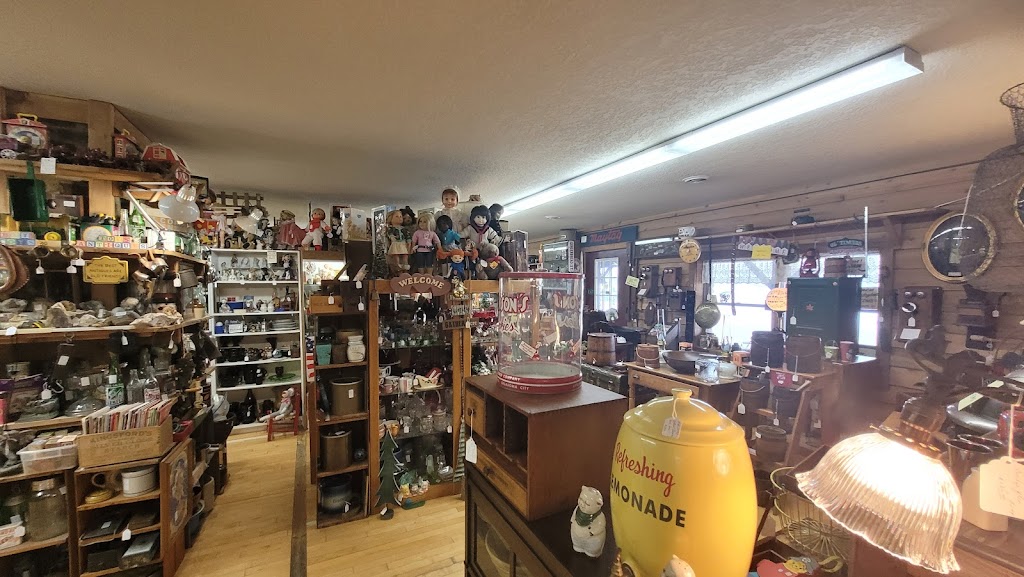 Country Side Antique Mall | 1161 4th St S, Cannon Falls, MN 55009, USA | Phone: (507) 263-0352