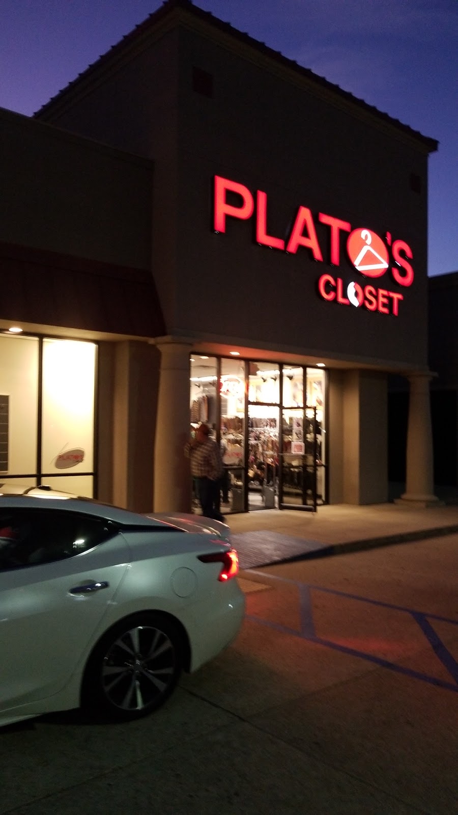 Platos Closet Baton Rouge | 11112 Airline Hwy, Baton Rouge, LA 70816, USA | Phone: (225) 442-9056