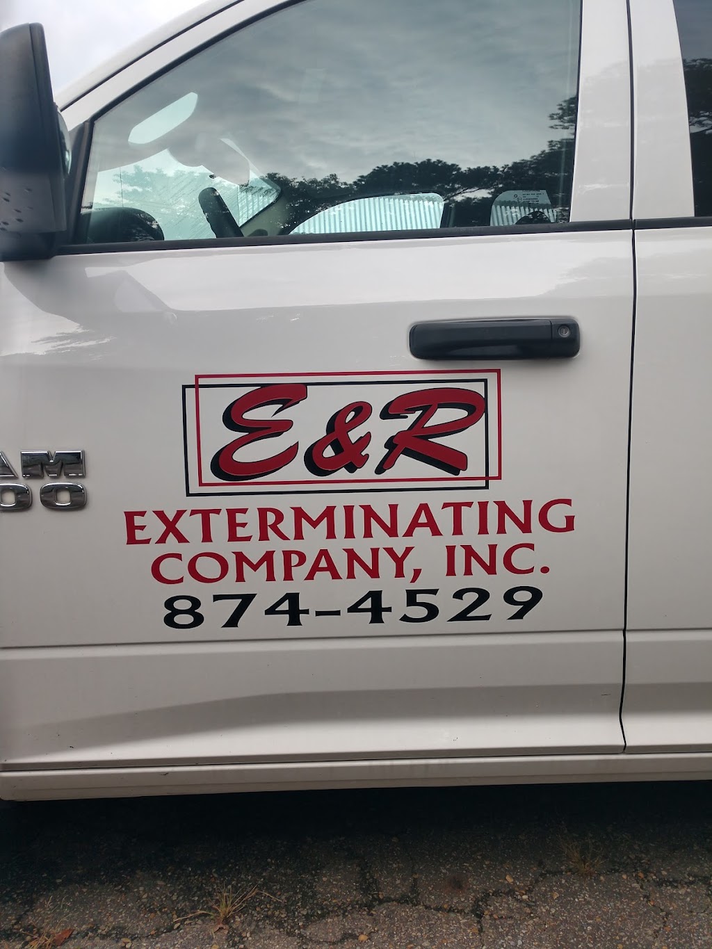 E & R Exterminating Company, Inc. | 15234 Warwick Blvd, Newport News, VA 23608, USA | Phone: (757) 874-4529