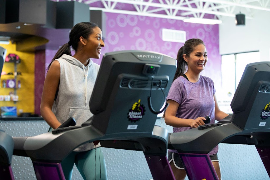 Planet Fitness | 2551 W State St, New Castle, PA 16101, USA | Phone: (724) 890-4001