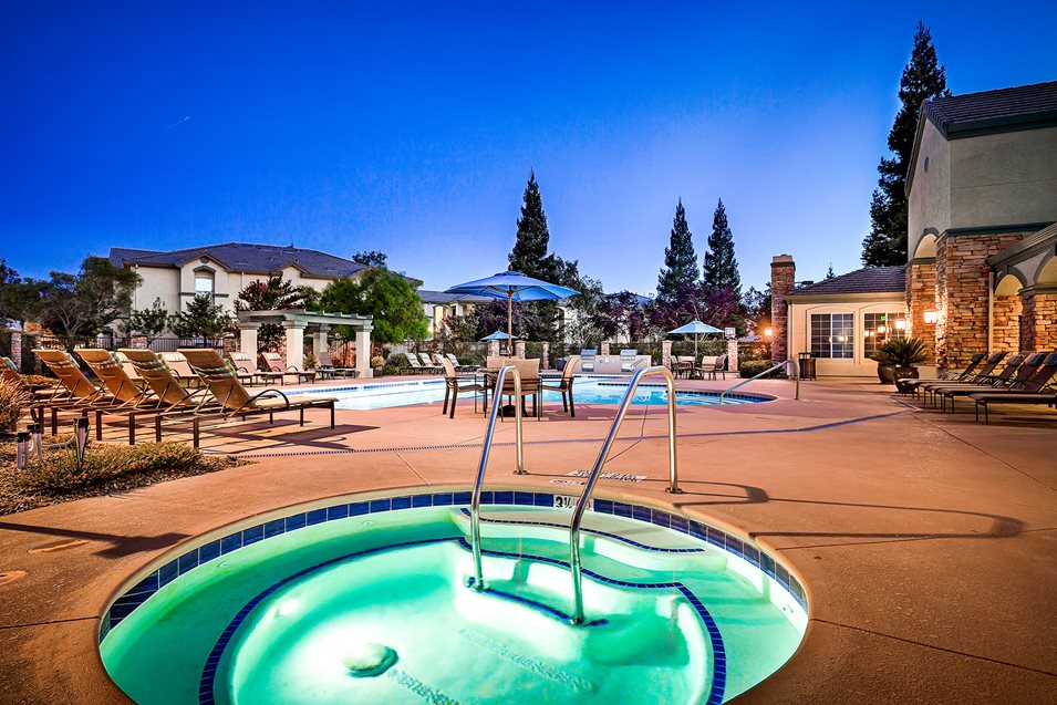 Willow Springs Apartments | 250 McAdoo Dr, Folsom, CA 95630, USA | Phone: (916) 353-5151