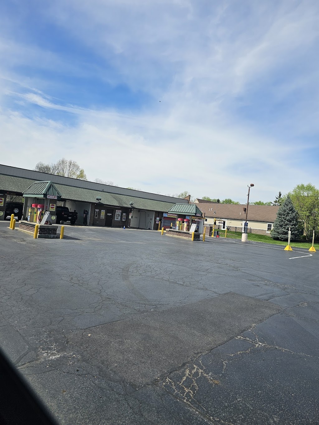 AutoBath Car Wash | 1465 N Fairfield Rd, Dayton, OH 45432, USA | Phone: (937) 532-3637