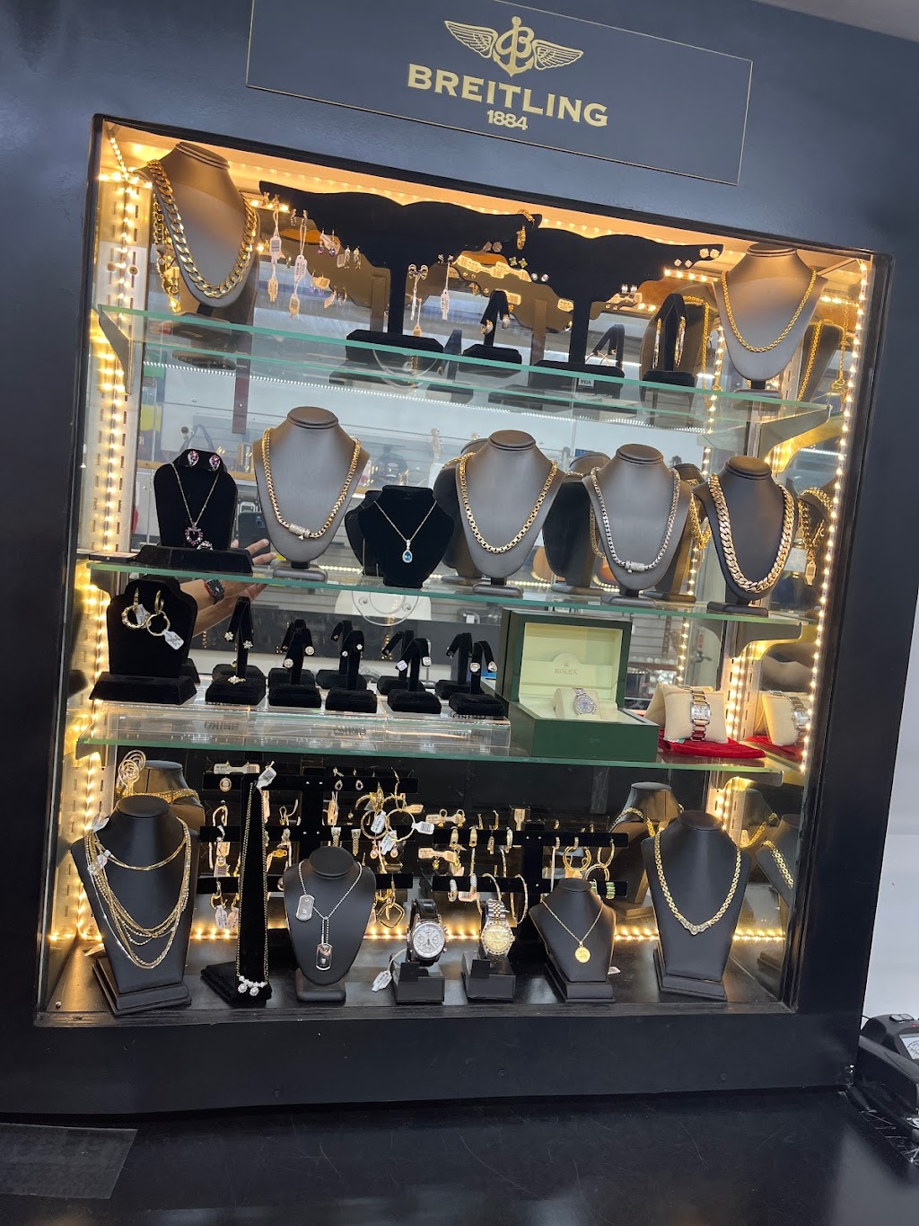 Fancy Jewelry & Loan Pawn Shop | 17017 Hawthorne Blvd, Lawndale, CA 90260, USA | Phone: (310) 542-8778