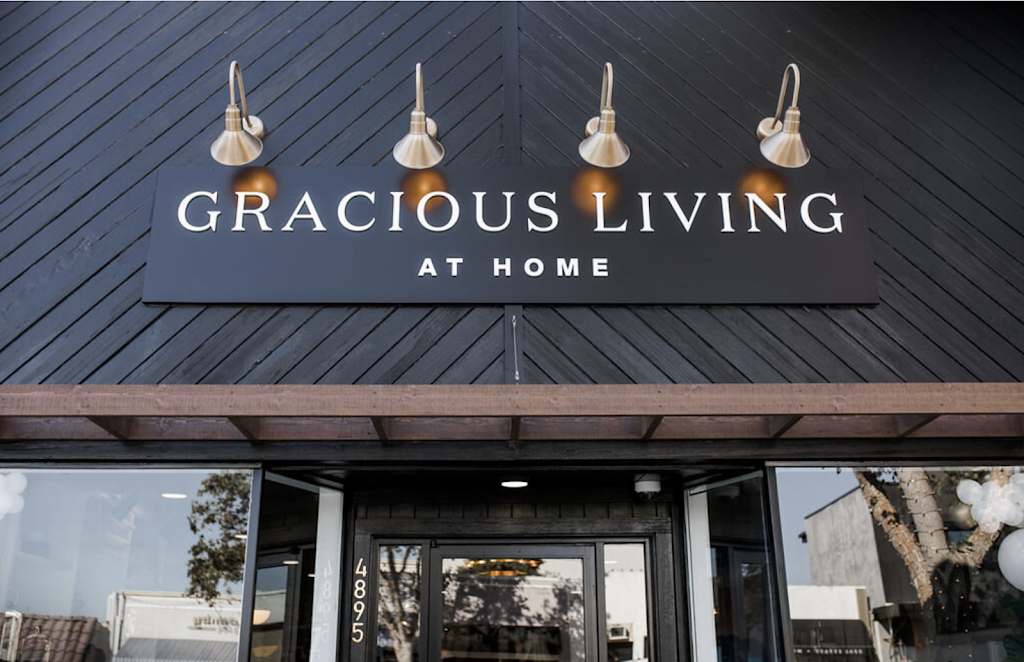 GRACIOUS LIVING AT HOME | 4895 Main St, Yorba Linda, CA 92886, USA | Phone: (714) 340-0128