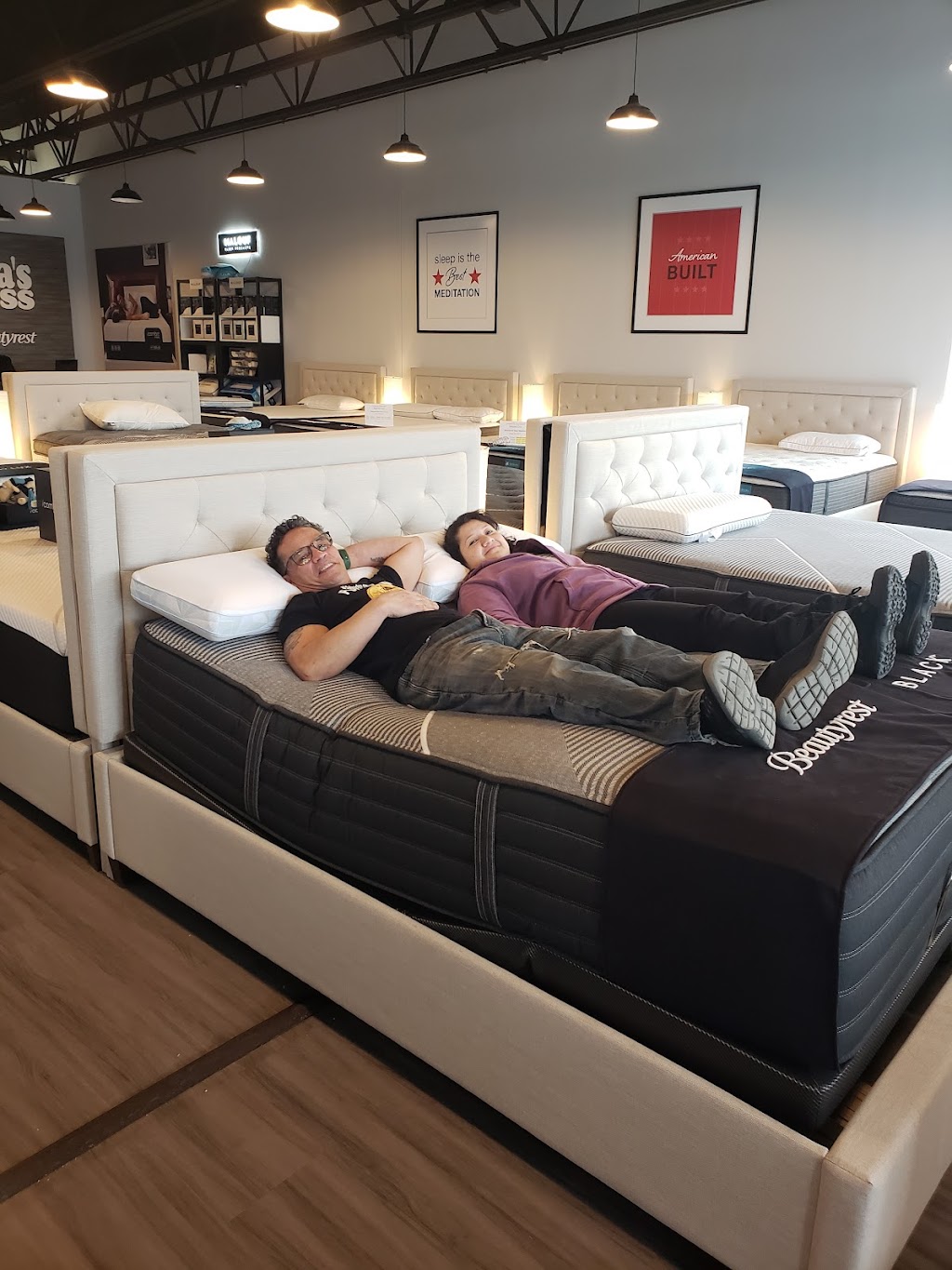 Americas Mattress | 7370 153rd St W, Apple Valley, MN 55124, USA | Phone: (952) 255-8355