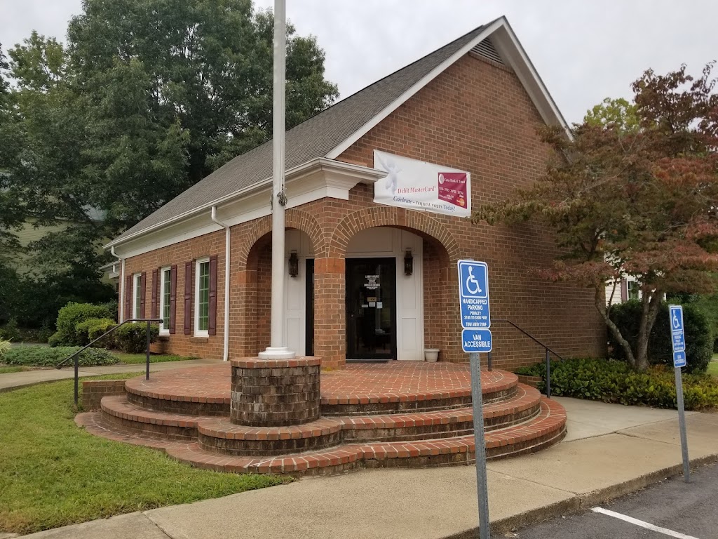 Carter Bank | 140 S Main St, Chatham, VA 24531, USA | Phone: (434) 432-1212