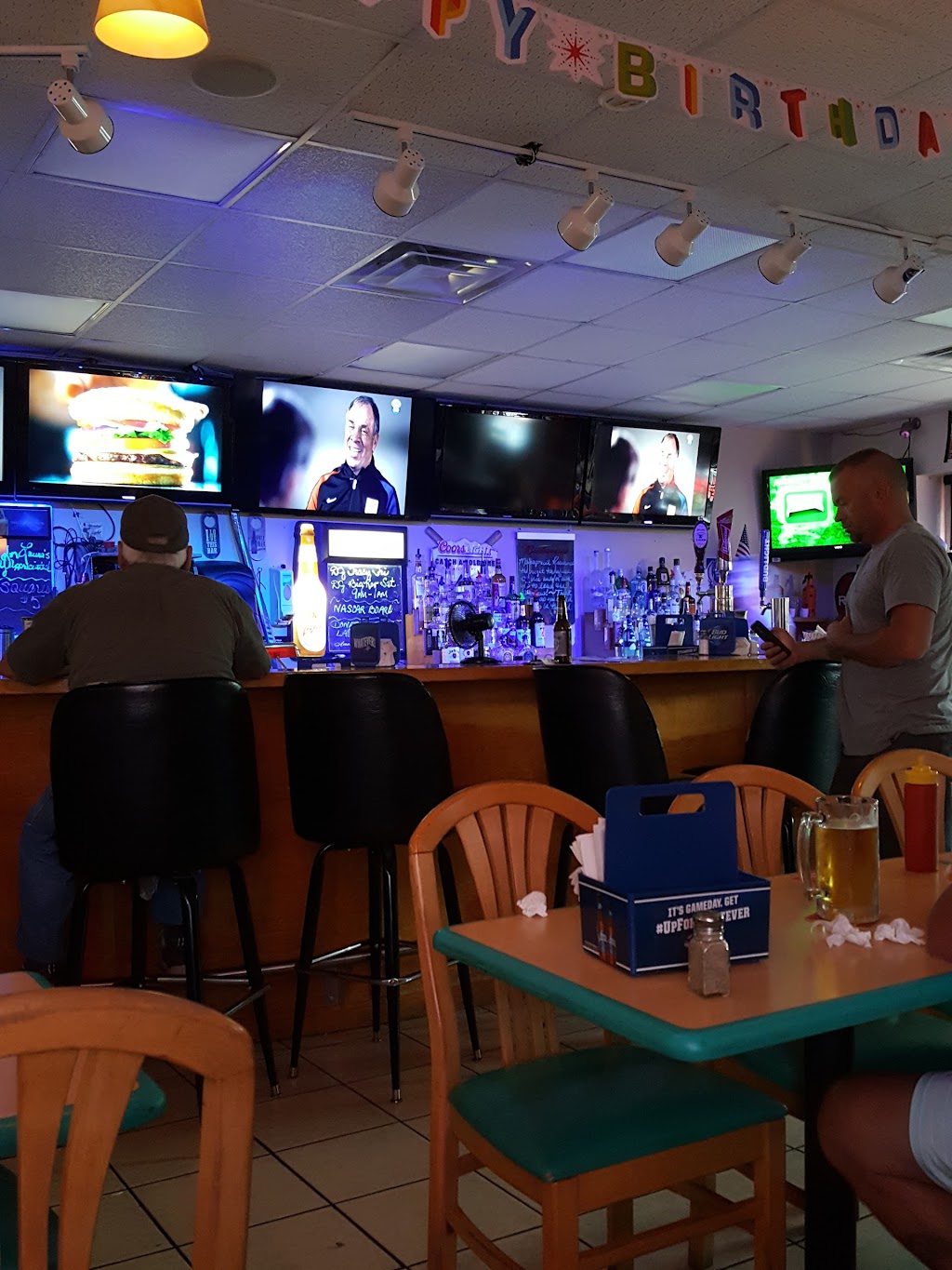 Hunter Cafe | 4129 State Rte 122, Franklin, OH 45005, USA | Phone: (937) 514-6142