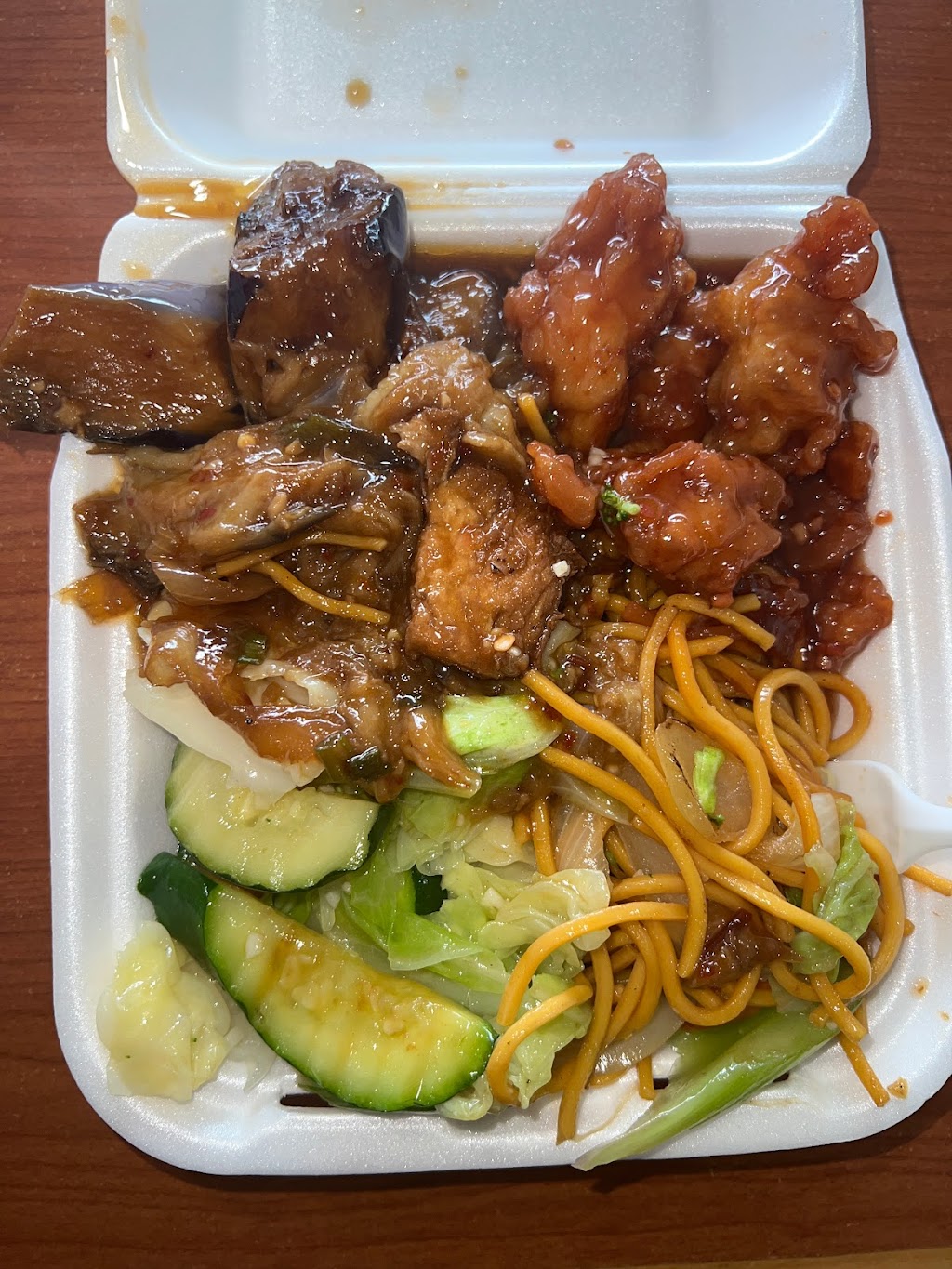 Happy Plus Chinese Restaurant | 6300 York Blvd, Los Angeles, CA 90042, USA | Phone: (323) 999-7168