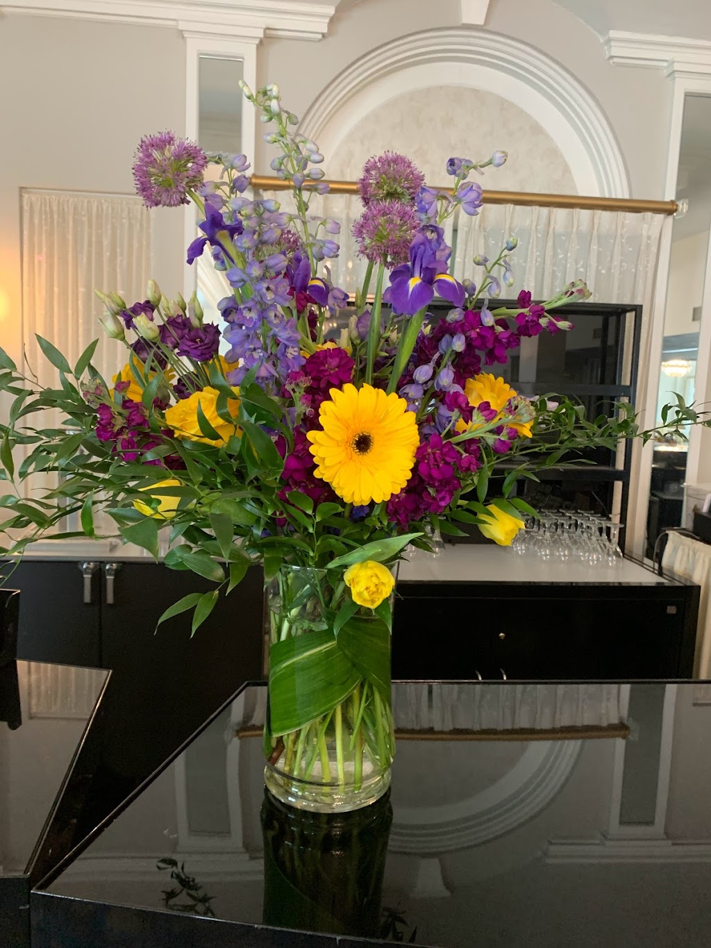 Chez Bloom | 4310 Bryant Ave S, Minneapolis, MN 55409, USA | Phone: (612) 822-2003