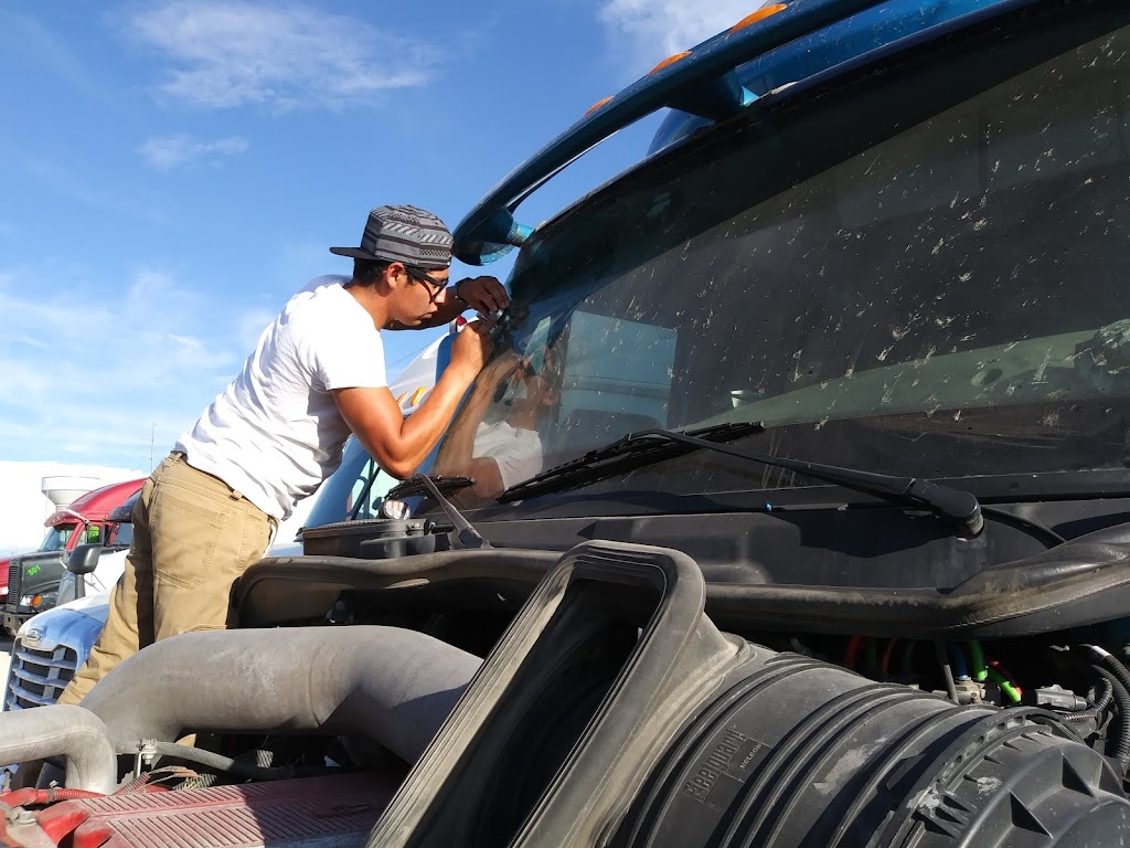 Windshield CHIP Repair Mobile Service | 14701 Marvin Ln, El Paso, TX 79938, USA | Phone: (915) 250-8956