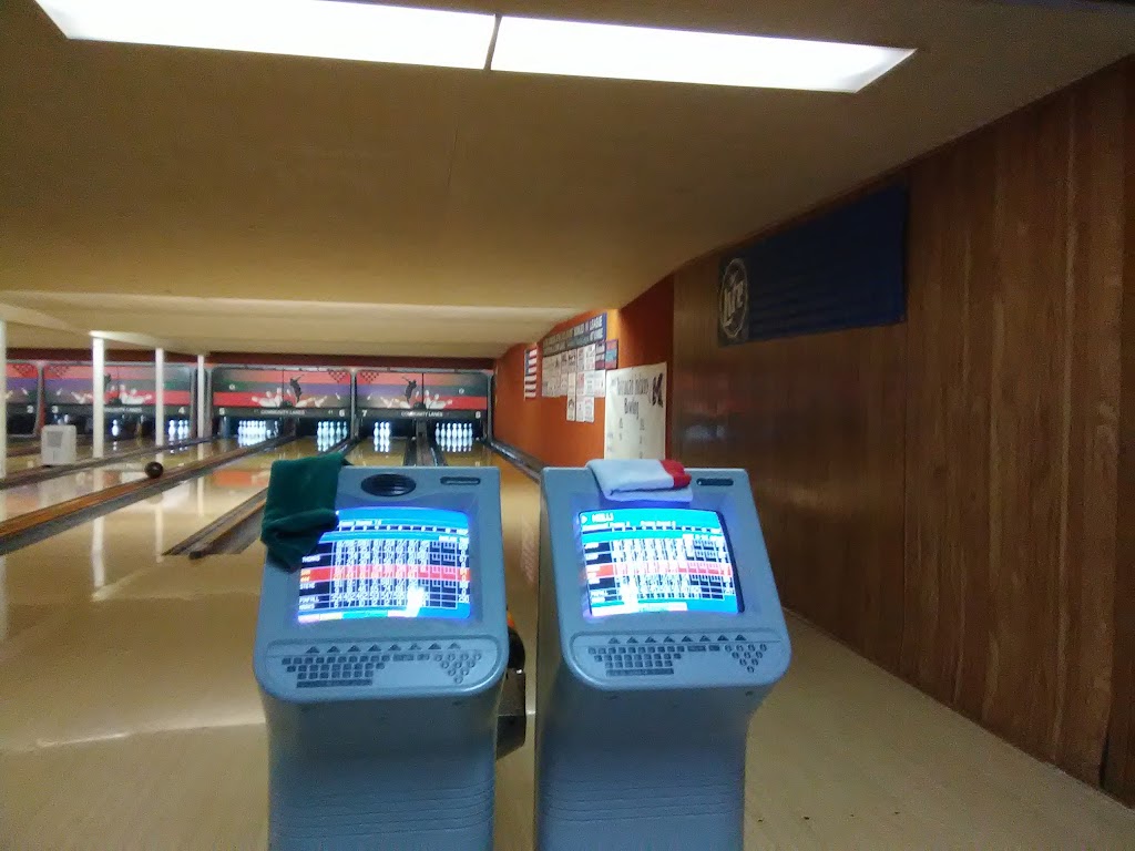 Mascoutah Community Lanes | 106 E George St, Mascoutah, IL 62258, USA | Phone: (618) 566-8430