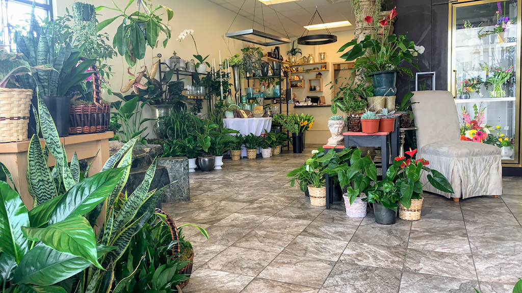 Lilies Flower Shop | 1095 N Greenwich Rd Ste 101, Wichita, KS 67206, USA | Phone: (316) 821-9634