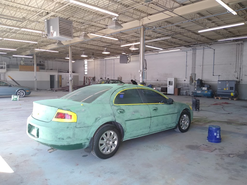 Maaco Auto Body Shop & Painting | 552 Northland Blvd, Cincinnati, OH 45240, USA | Phone: (513) 448-1758