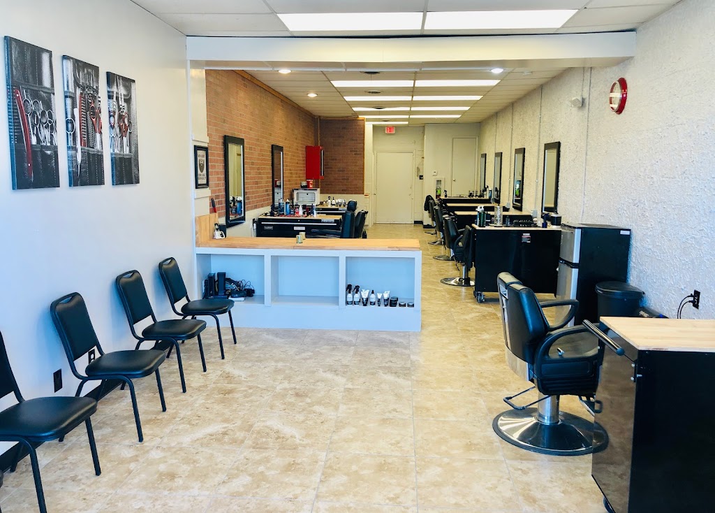 Barbershop Seventeen | 2509 Valley View Ln, Farmers Branch, TX 75234 | Phone: (214) 272-3655