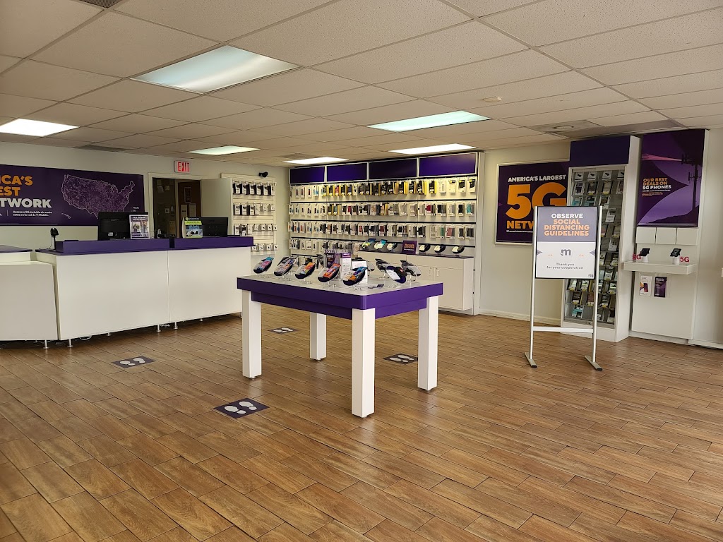 Metro by T-Mobile | 714 10th St W, Palmetto, FL 34221, USA | Phone: (888) 863-8768