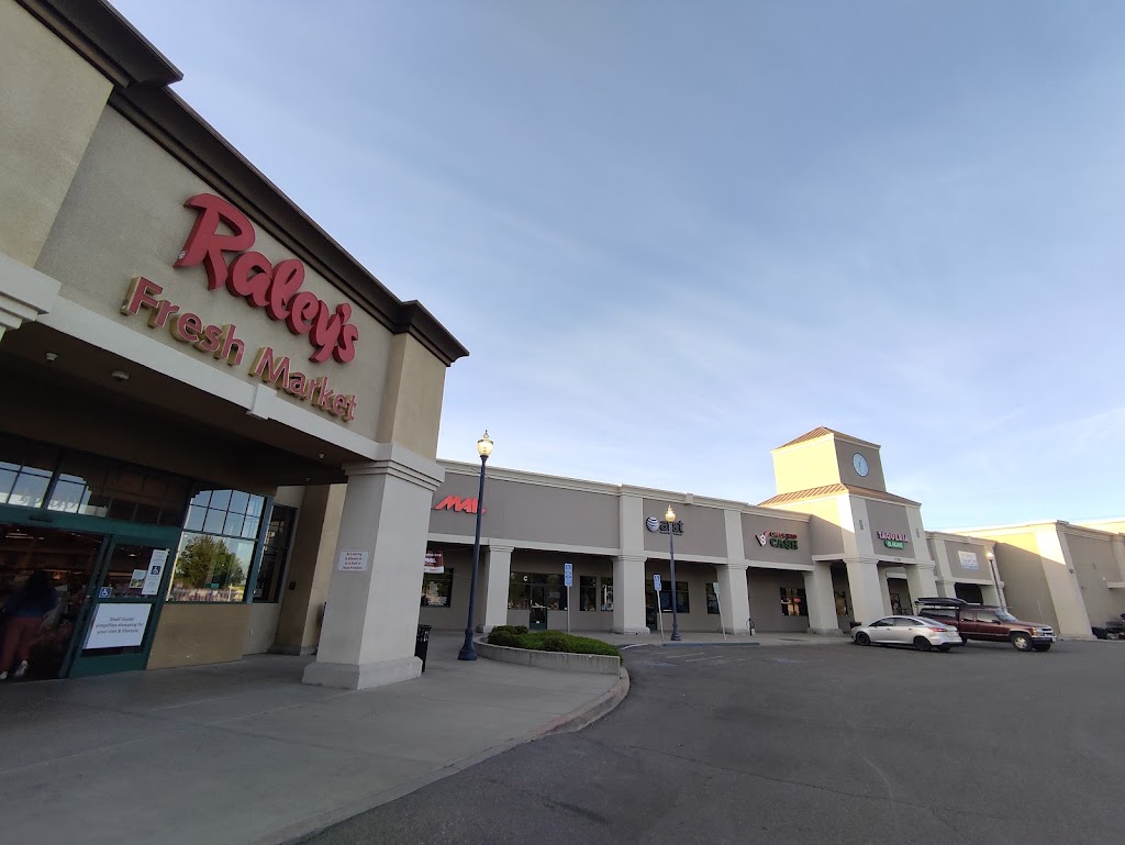 Raleys | 1550 E F St, Oakdale, CA 95361 | Phone: (209) 845-9800