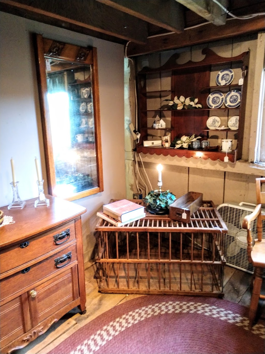 Jameson Homestead Antiques | 36675 Detroit Rd, Avon, OH 44011, USA | Phone: (440) 934-6977