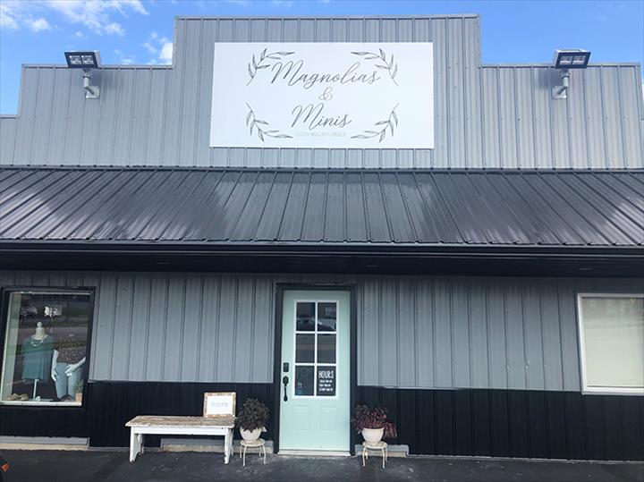 Magnolias & Minis Clothing Boutique | 613 N Main St, Bluffton, IN 46714, USA | Phone: (260) 273-6735
