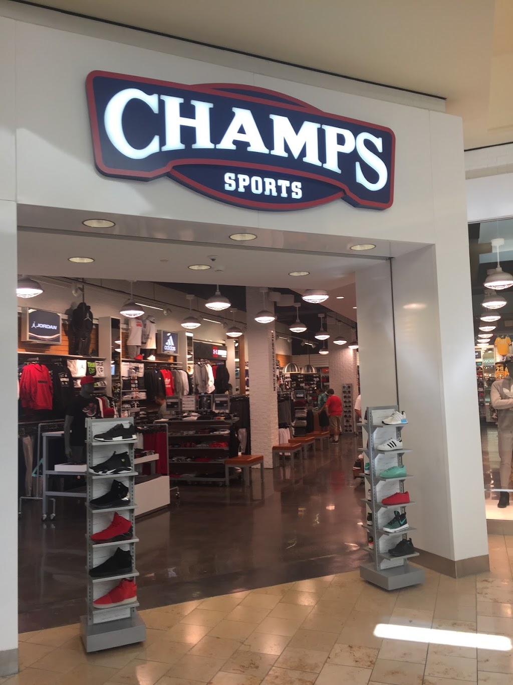 Champs Sports | 100 Robinson Centre Dr, Pittsburgh, PA 15205, USA | Phone: (412) 788-4563