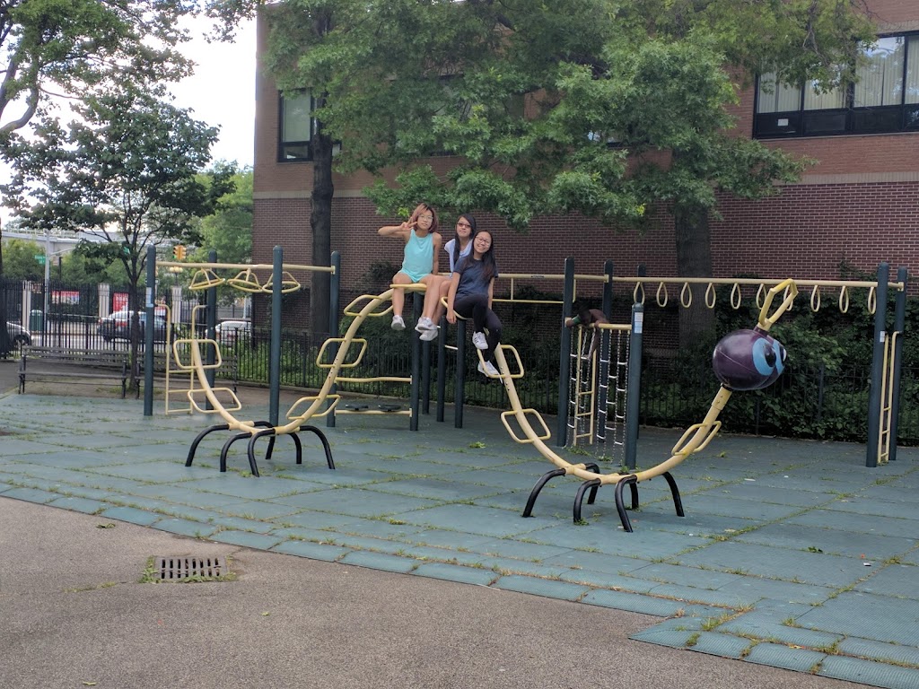 Pomonok Playground | Kissena Blvd. &, 65th Ave, Flushing, NY 11367, USA | Phone: (212) 639-9675