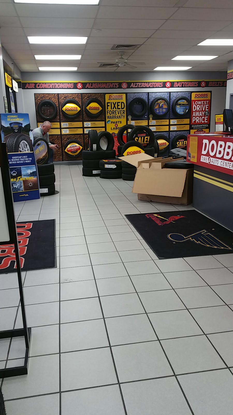 Dobbs Tire & Auto Centers Arnold | 1354 Jeffco Blvd, Arnold, MO 63010, USA | Phone: (636) 296-5600