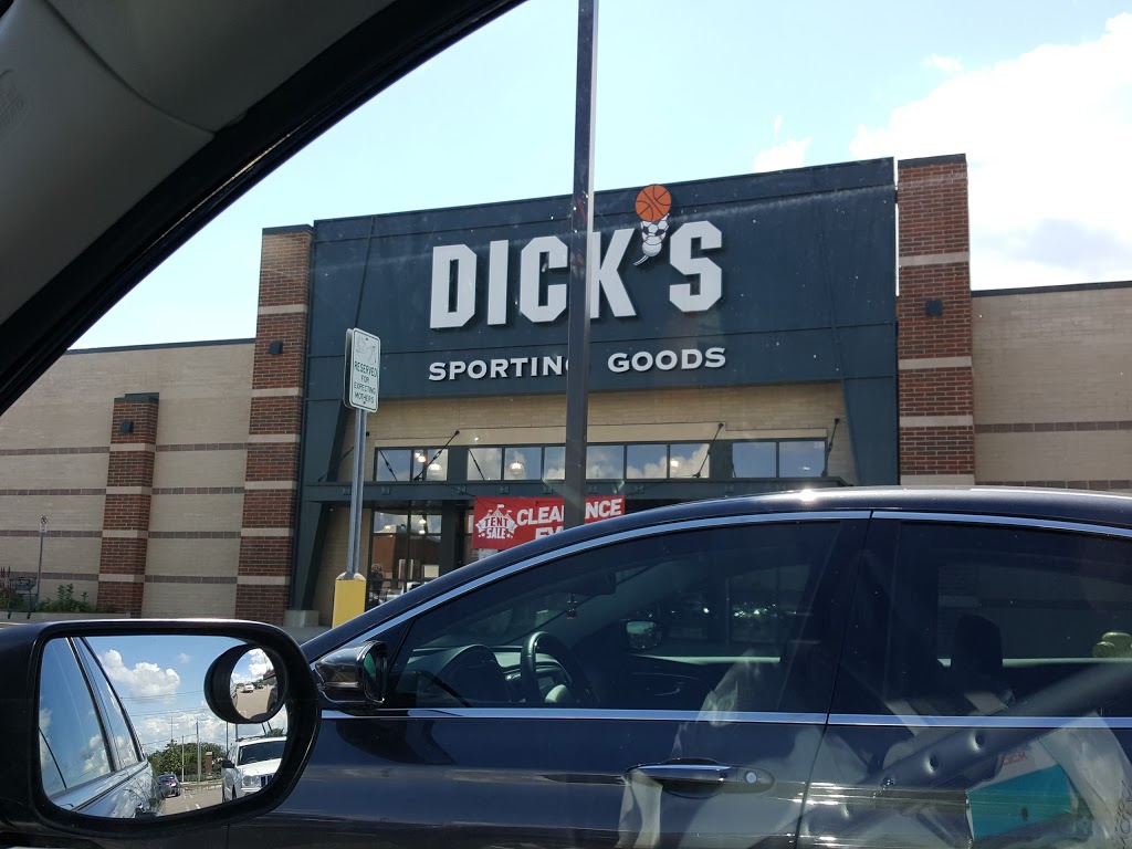 DICKS Sporting Goods | 13501 Middlebelt Rd, Livonia, MI 48150, USA | Phone: (734) 293-0069