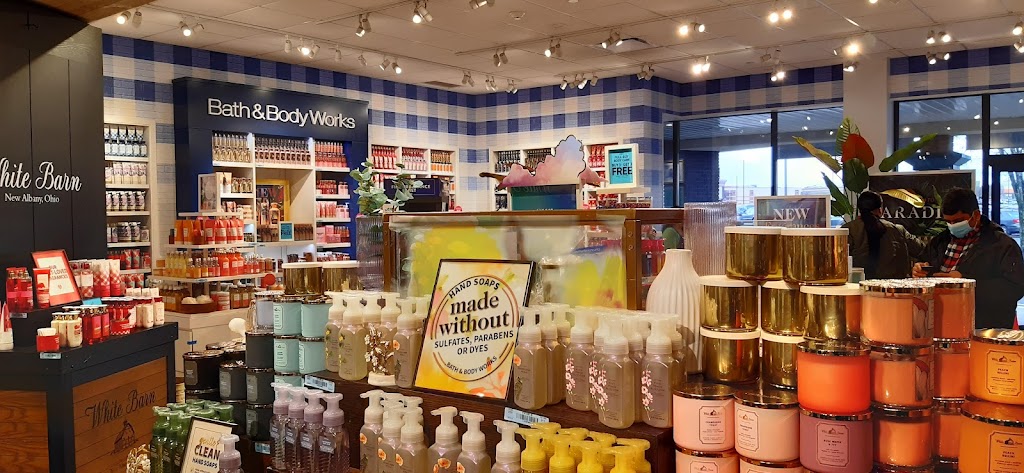 Bath & Body Works | 100 Parsonage Rd, Edison, NJ 08837, USA | Phone: (732) 744-0656