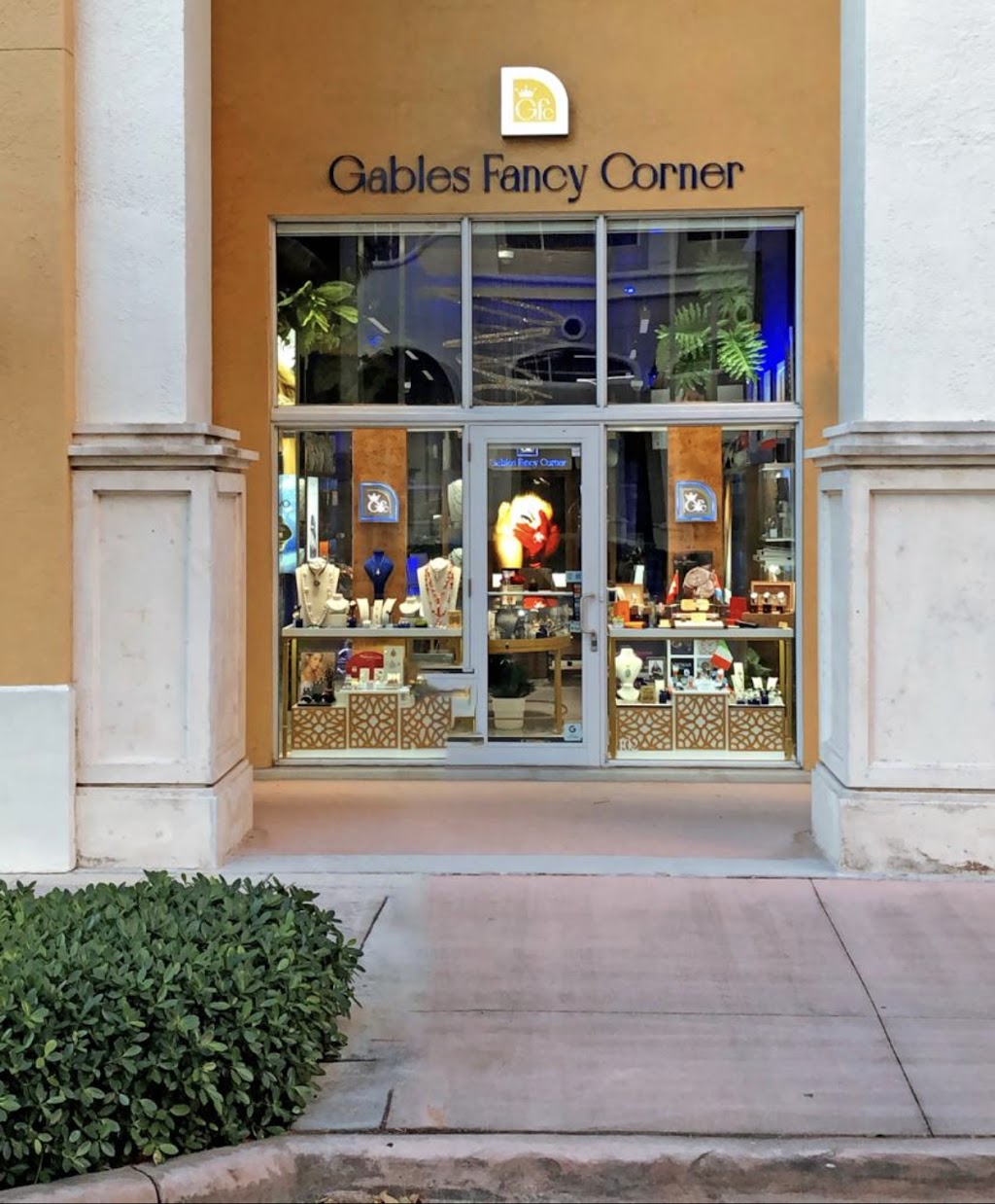 Gables Fancy Corner | 1607 Ponce de Leon #102, Coral Gables, FL 33134, USA | Phone: (305) 602-4439