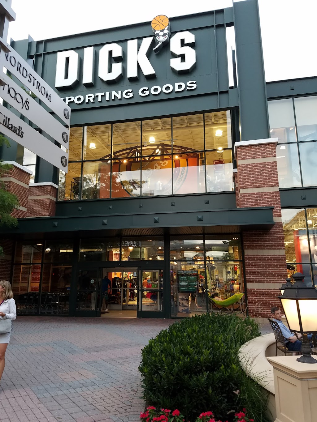 DICKS Sporting Goods | 11800 W Broad St Ste 1096, Richmond, VA 23233, USA | Phone: (804) 360-8165