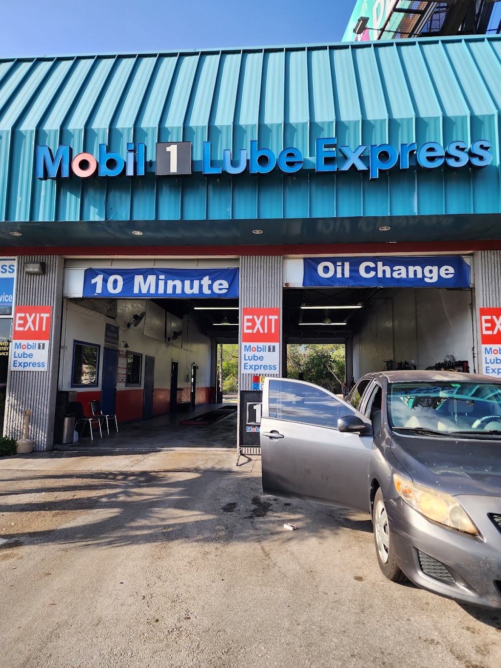 Mobil 1 Lube Express | 2501 W Sample Rd, Pompano Beach, FL 33073, USA | Phone: (954) 975-5333