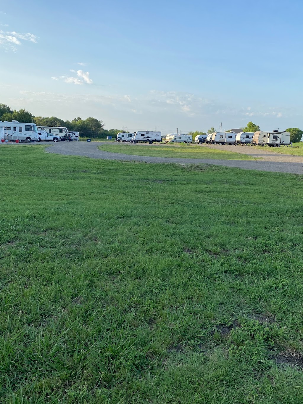 McWest RV Park | 727 E Cottage Hill Pkwy, McKinney, TX 75071, USA | Phone: (972) 302-9028